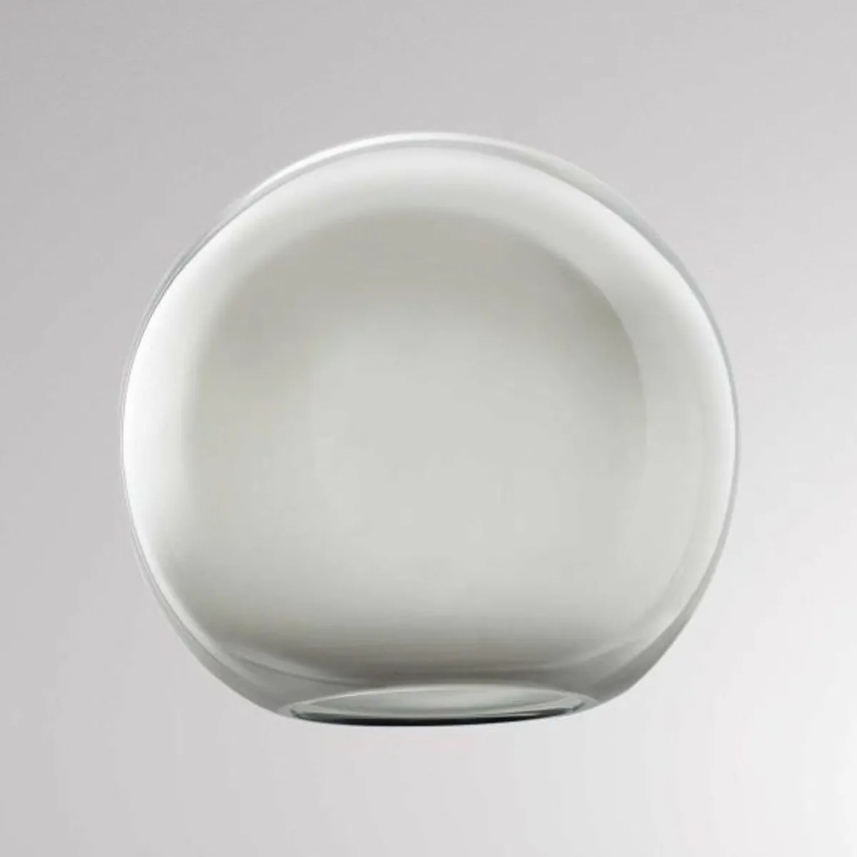 abatjour_loon_ball_mini___cm_gris_fum_verre_0.webp Flash Sale Molto Luce Abat-jour Loon Ball Mini, Ø 18 cm, gris fumé, verre