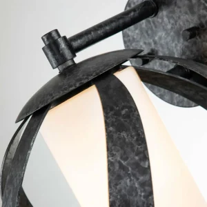 Online Quintiesse Applique Blacksmith, noire/blanche, à une lampe