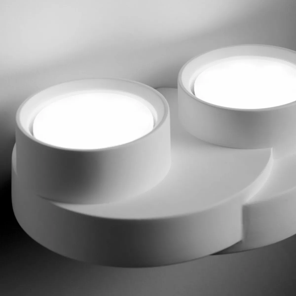 applique_murale_demetra___lampes__cm_blanc_pltre_gx_0.webp Shop TECNICO by Sforzin Applique murale Demetra, à 2 lampes, 21,5 cm, blanc, plâtre, GX53