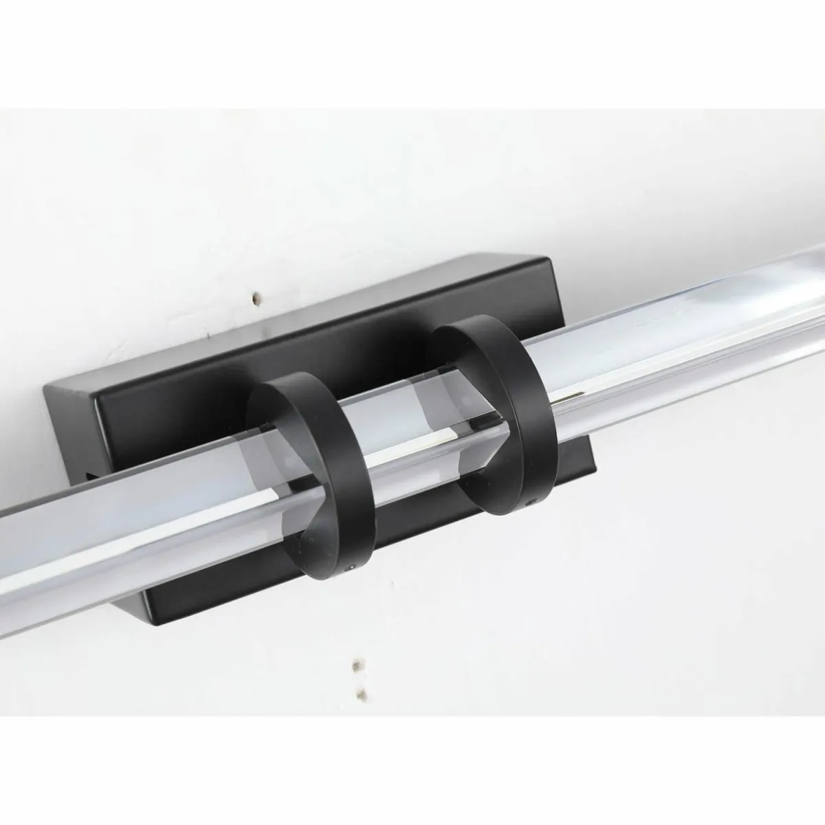 applique_murale_led_parma_noir_acier_verre_ip_0.webp Sale Searchlight Applique murale LED Parma, noir, acier, verre, IP44