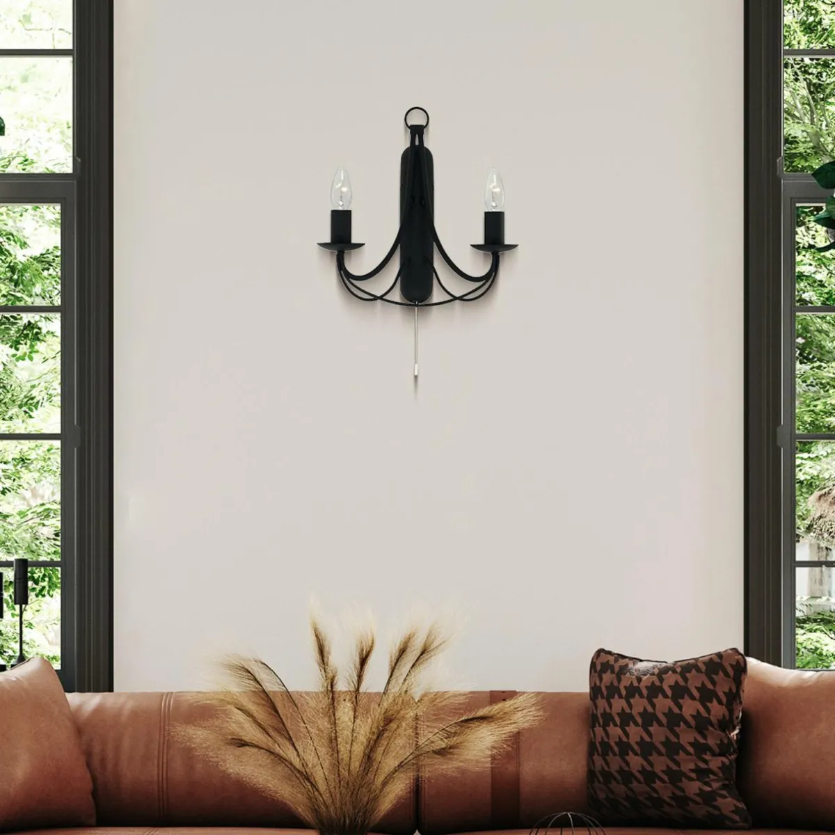applique_murale_maypole___lampes_noire_1.webp New Searchlight Applique murale Maypole, à 2 lampes, noire