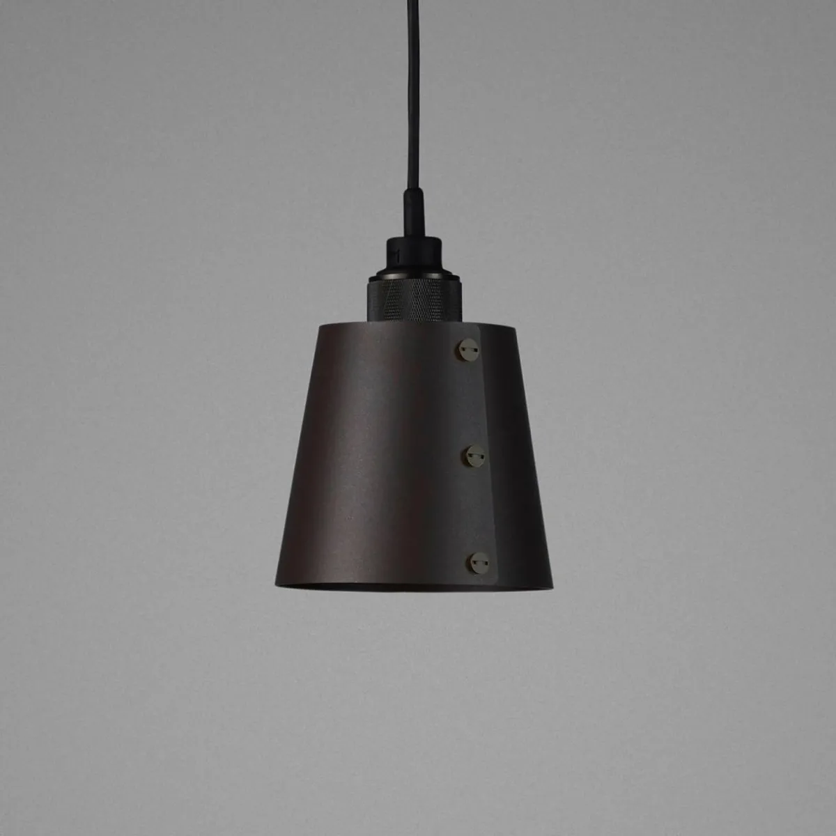 buster__punch_hooked__small_graphitebronze_0.webp Flash Sale Buster + Punch Hooked 1.0 small graphite/bronze