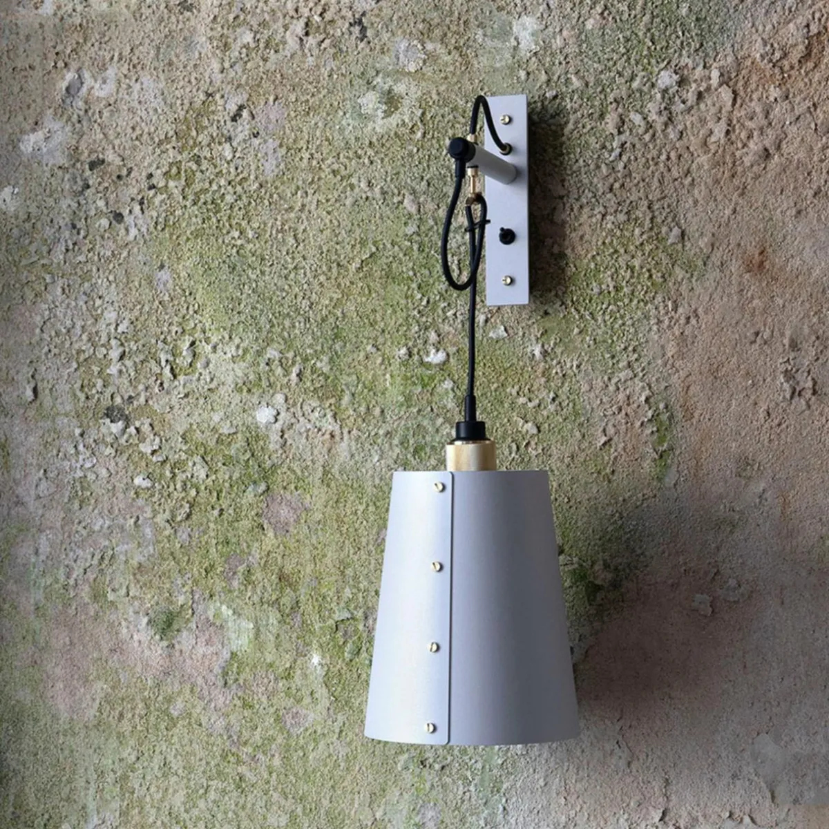 buster__punch_hooked_wall_large_grislaiton_0.webp Flash Sale Buster + Punch Hooked Wall large gris/laiton