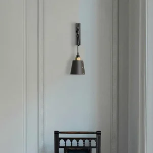 Outlet Buster + Punch Hooked Wall small graphite/laiton