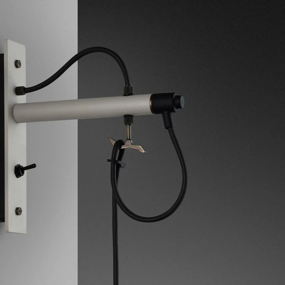 buster__punch_hooked_wall_small_grisacier_1.webp Cheap Buster + Punch Hooked Wall small gris/acier