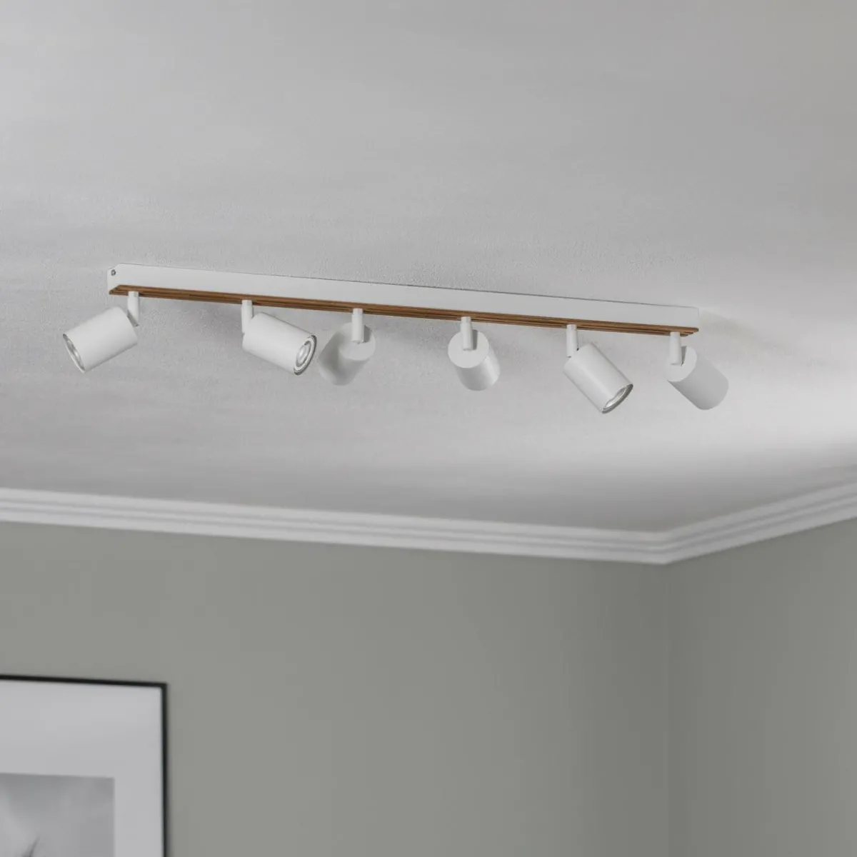 envostar_tino_spot_plafond___lampes_blancbois_0.webp Shop Envostar Tino spot plafond à 6 lampes blanc/bois