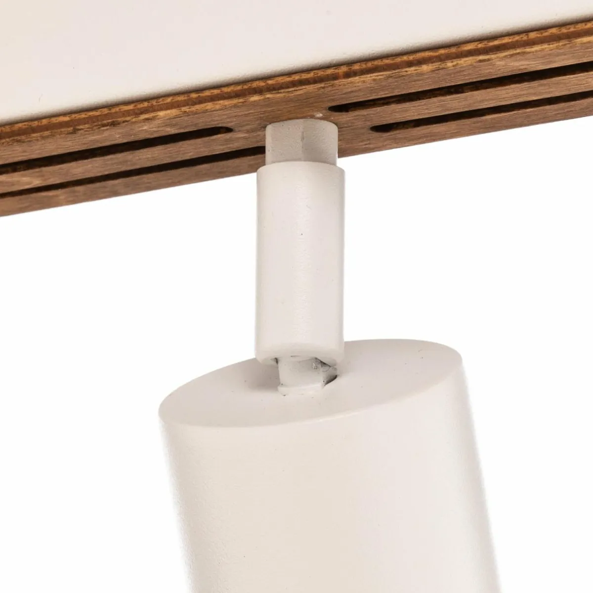 envostar_tino_spot_plafond___lampes_blancbois_3.webp Shop Envostar Tino spot plafond à 6 lampes blanc/bois