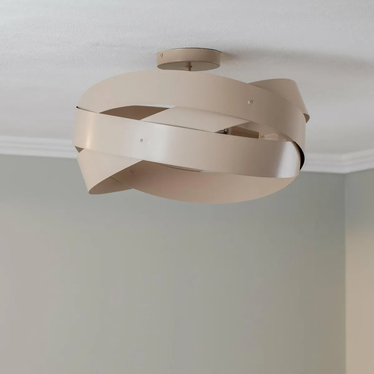 euluna_plafonnier_tornado_beige___cm_0.webp Outlet Euluna plafonnier Tornado, beige, Ø 50 cm