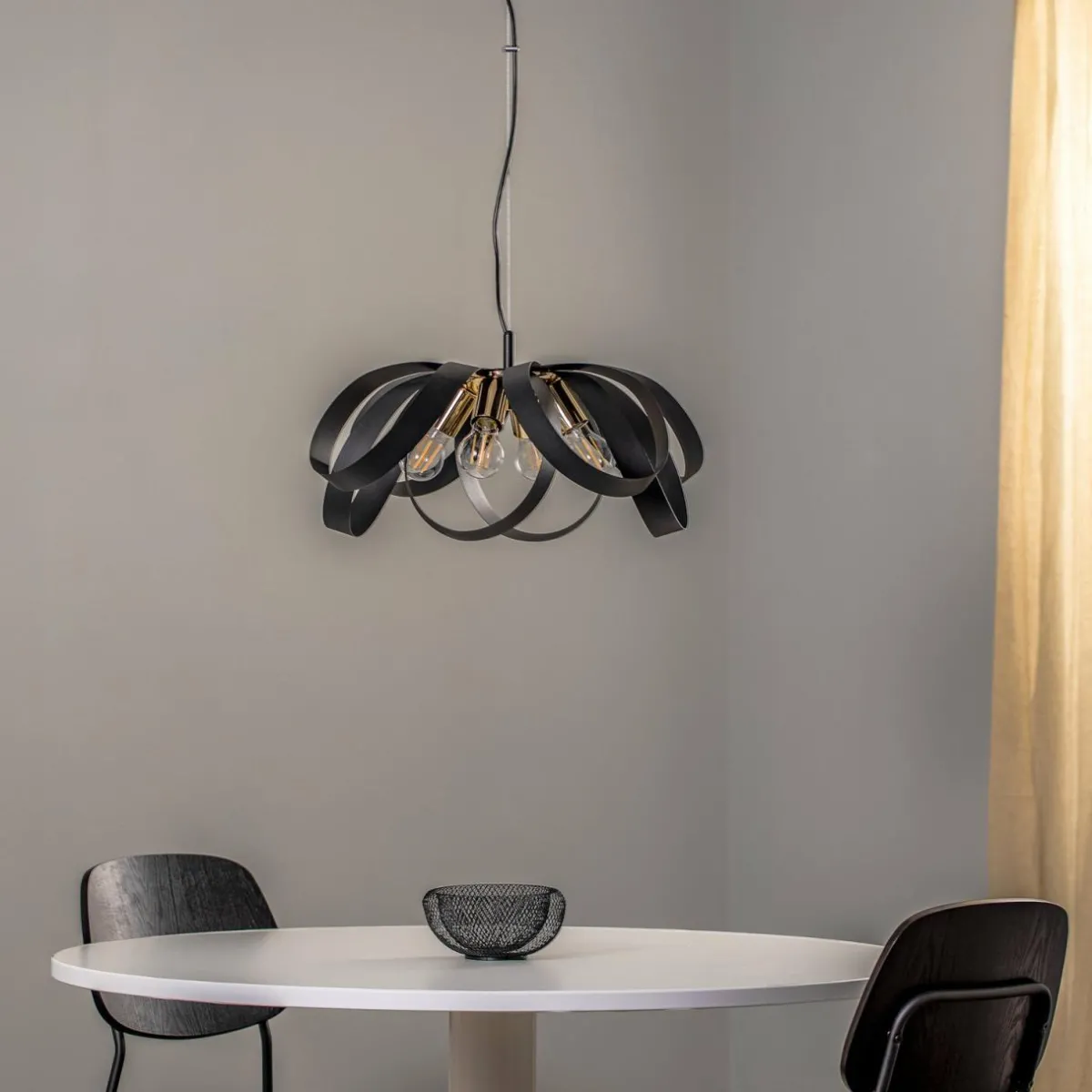 euluna_suspension_petla_noiror_mtal___cm_0.webp Shop Euluna suspension Petla, noir/or, métal, Ø 65 cm