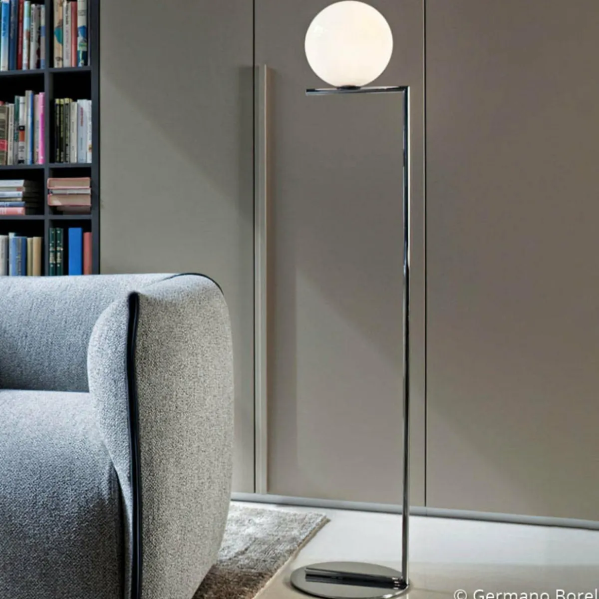flos_ic_f_lampadaire_chrom__cm_0.webp Discount FLOS IC F2 lampadaire chromé Ø 30 cm