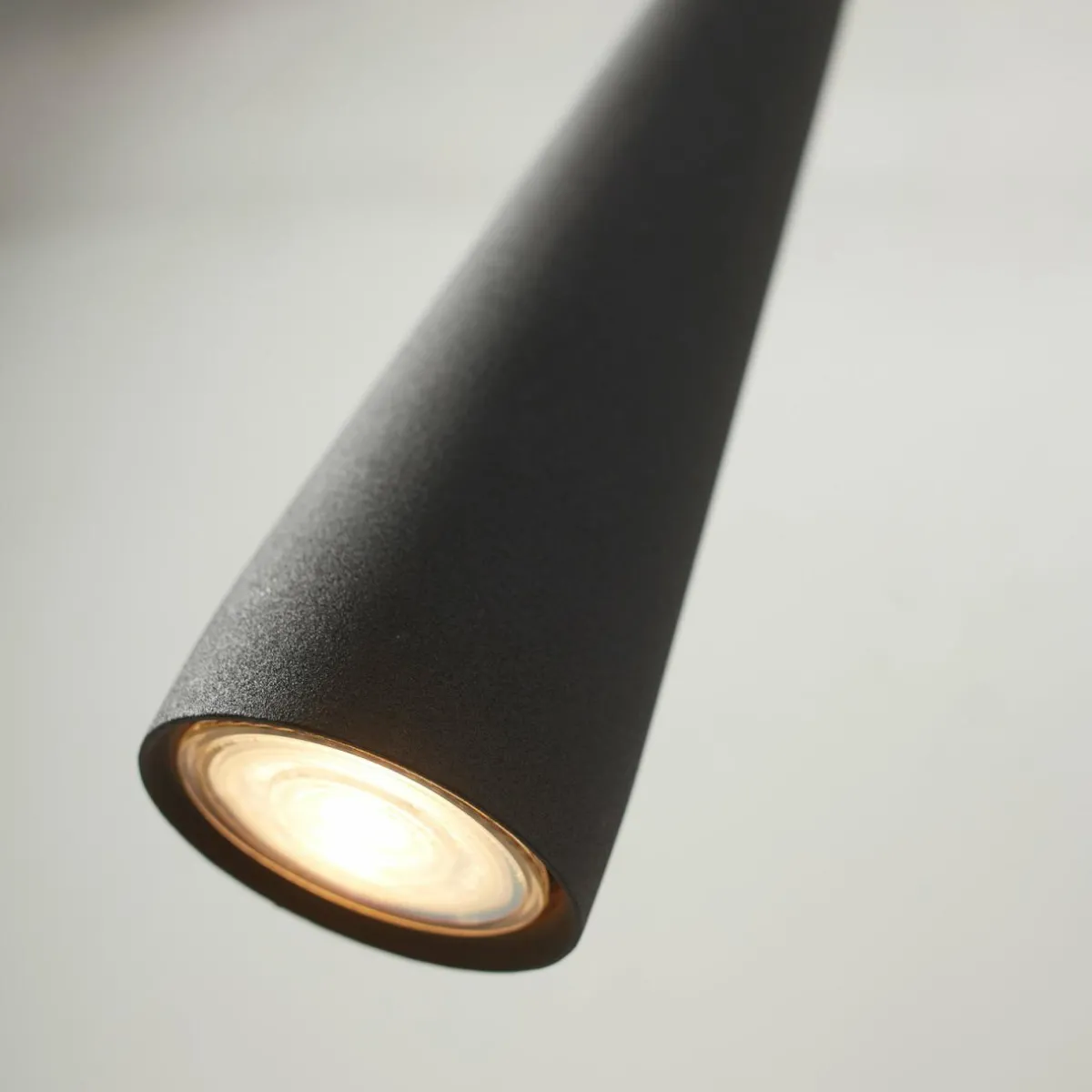its_about_romi_suspension_bordeaux_noir___lampe_3.webp Flash Sale It's about RoMi Suspension Bordeaux, noir, à 1 lampe