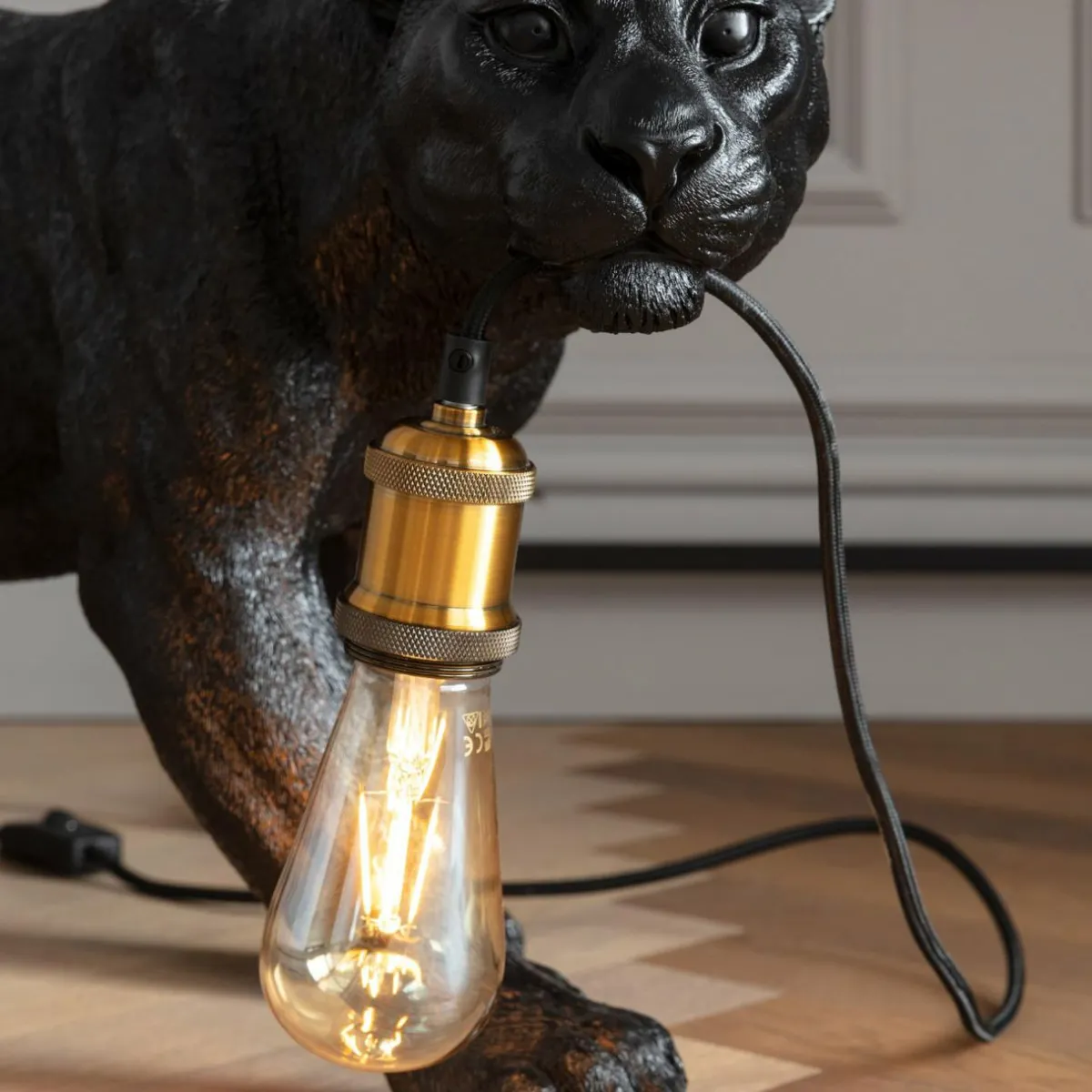 kare_animal_bagheera_lampe_de_table_panthre_noire_4.webp Store KARE Animal Bagheera lampe de table panthère noire