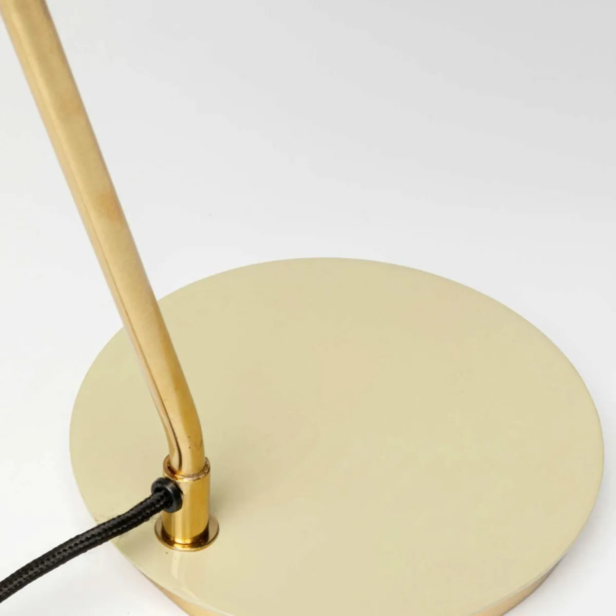 kare_lampe__poser_demi_vert_acier_maill_hauteur__cm_4.webp Best Sale KARE lampe à poser Demi, vert, acier émaillé, hauteur 56 cm
