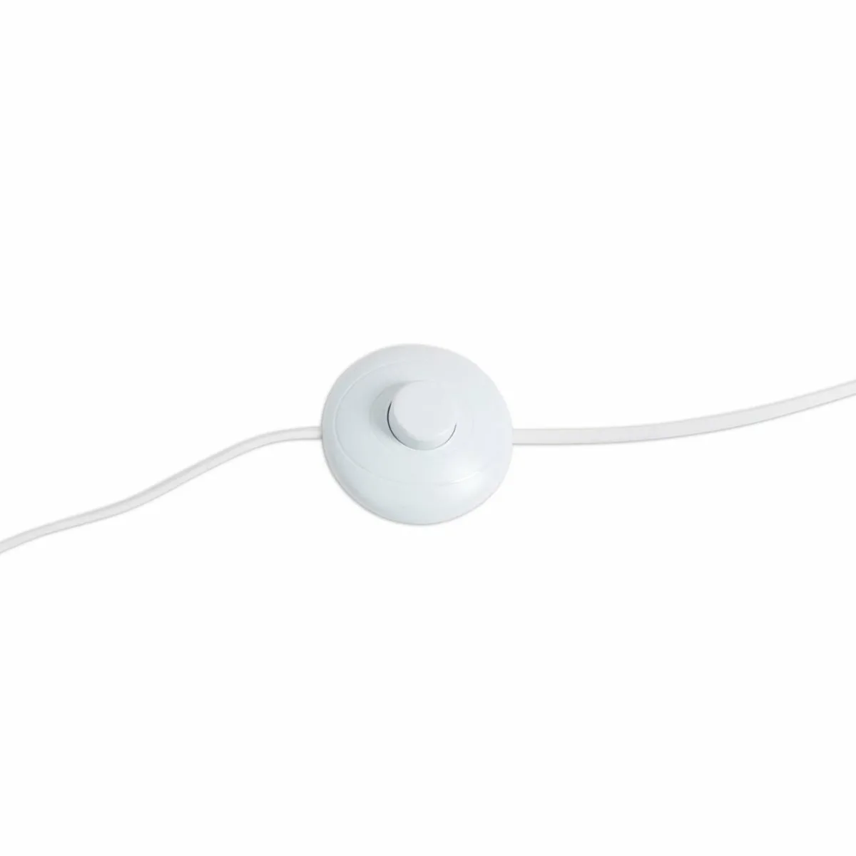 lampadaire_finja_avec_support_trpied_en_bambou_5.webp Outlet Näve Lampadaire Finja avec support trépied en bambou