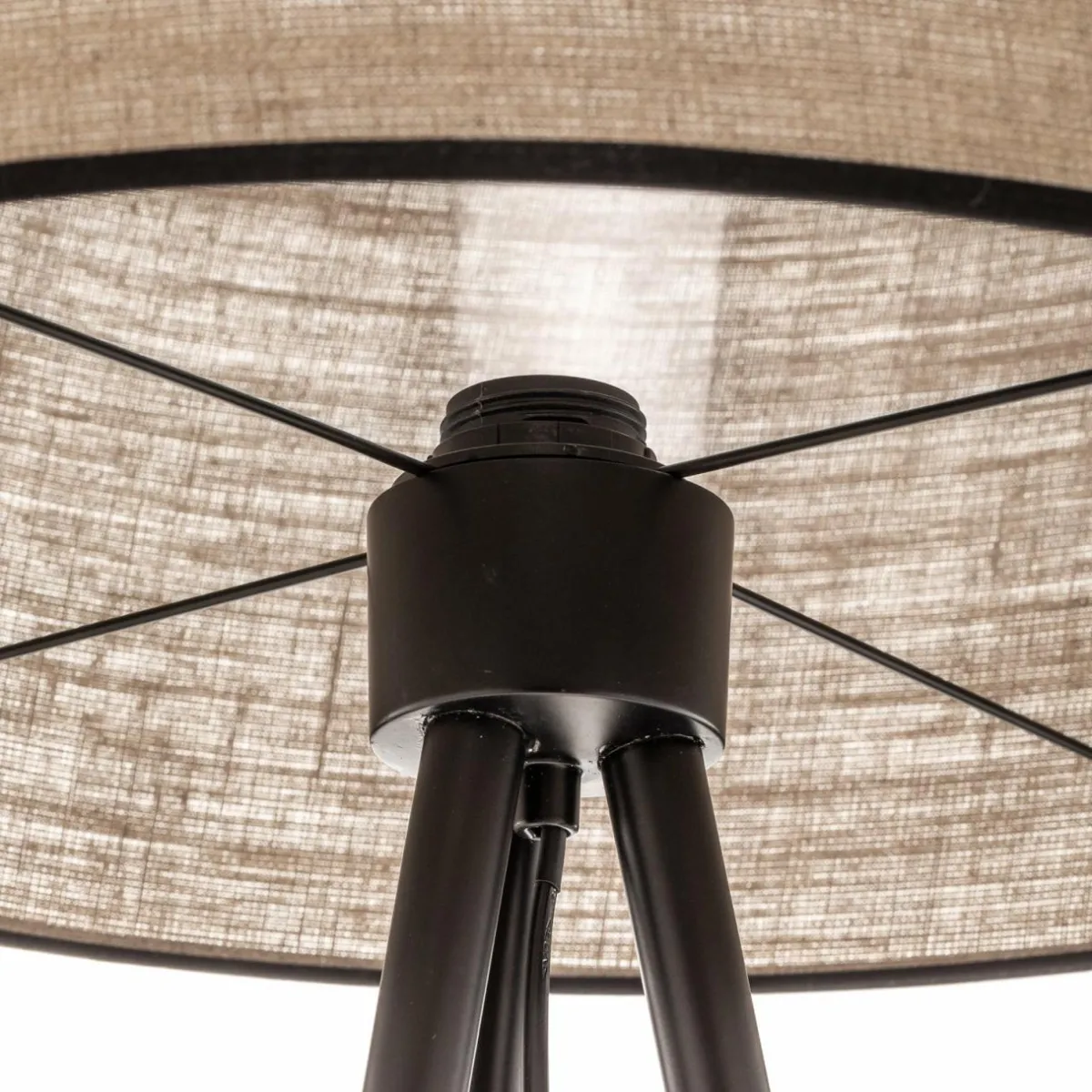 lampadaire_tubo_avec_abatjour_tissu_beige_trpied_3.webp Best Sale BRITOP Lampadaire Tubo avec abat-jour tissu beige trépied