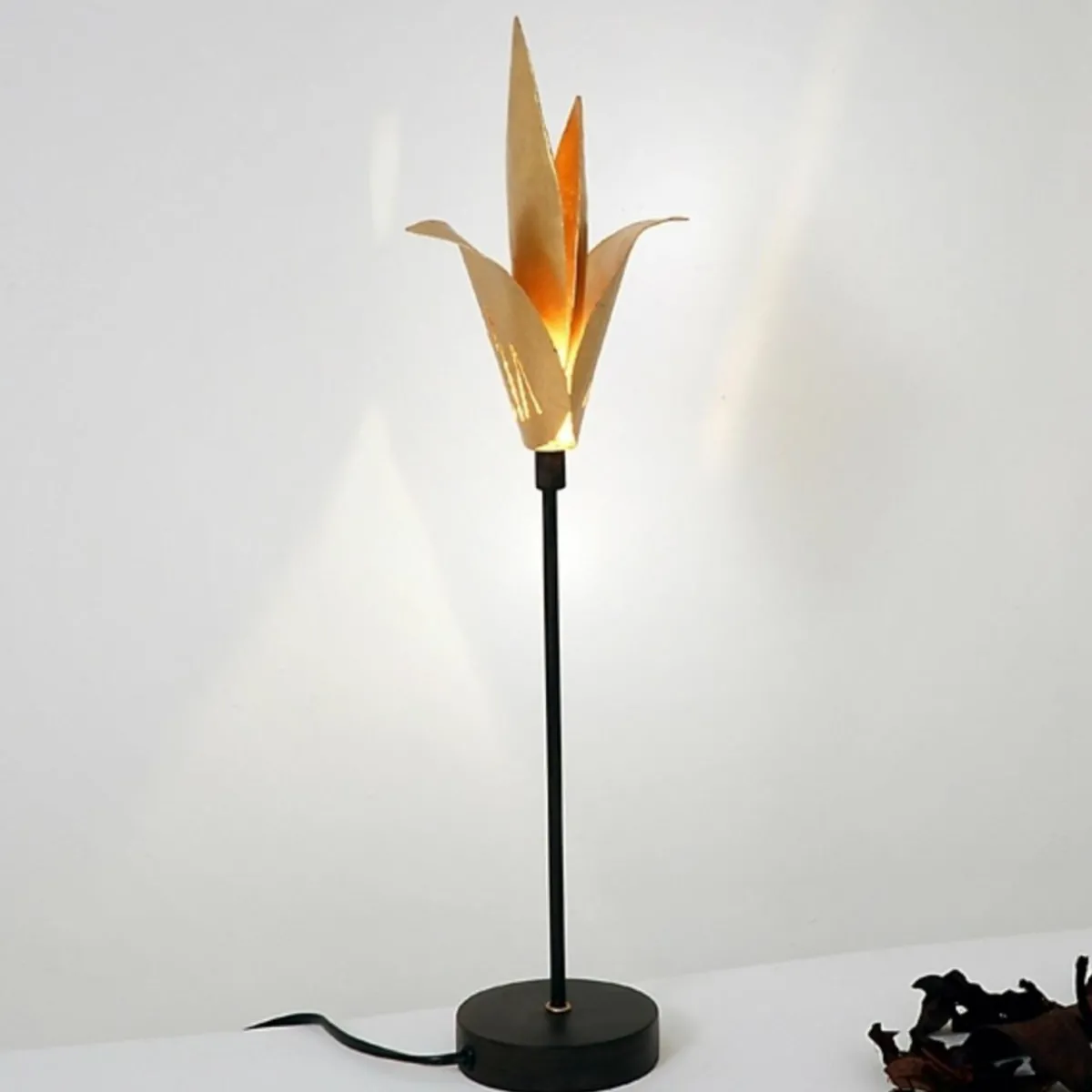 lampe__poser_airone__fleur_dor_0.webp Outlet Holländer Lampe à poser AIRONE à fleur doré