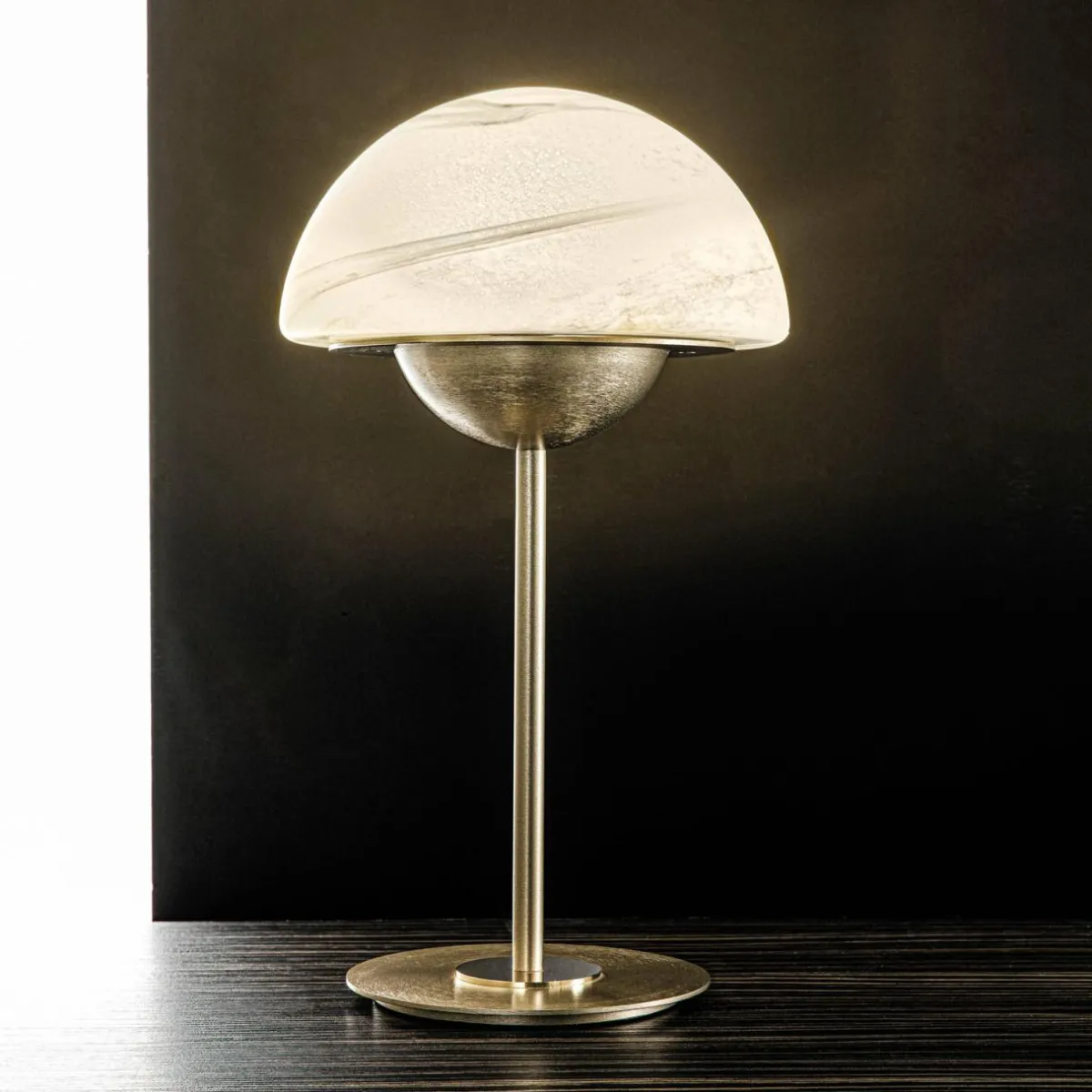 lampe__poser_moon_en_verre_murano_albtre_1.webp Cheap Sil-Lux Lampe à poser Moon en verre Murano, albâtre
