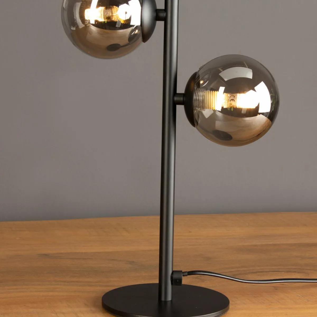 lampe__poser_neptune_noire__sphres_verre_fum_2.webp Sale Eco-Light Lampe à poser Neptune noire, 2 sphères verre fumé