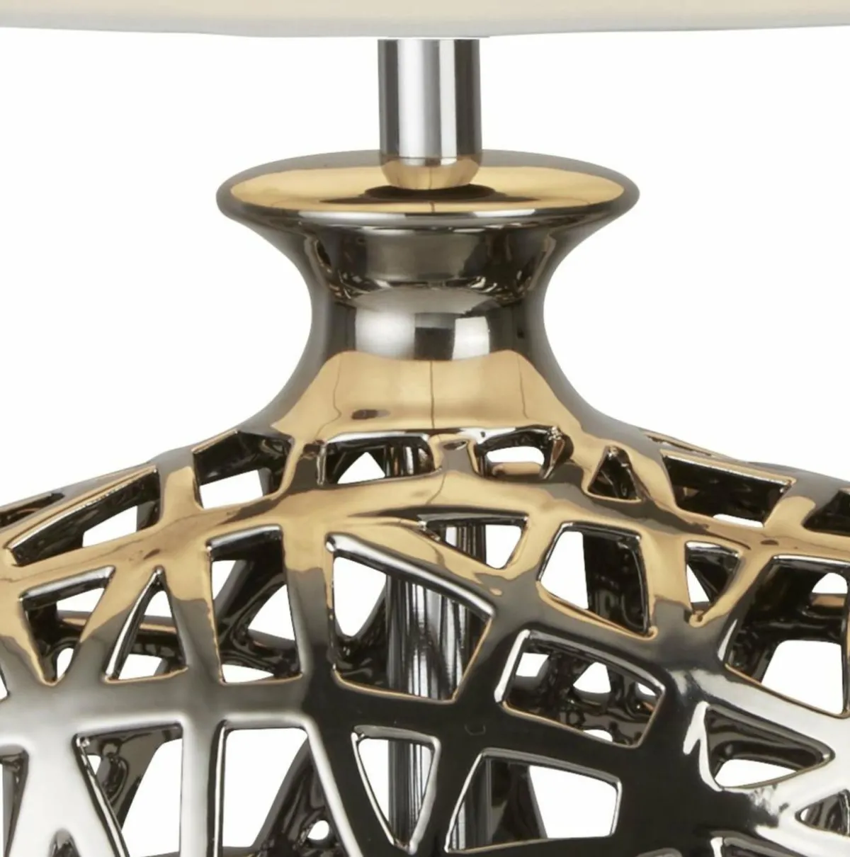 lampe__poser_network_large_abatjour_tissu_ovale_1.webp Online Searchlight Lampe à poser Network Large abat-jour tissu ovale
