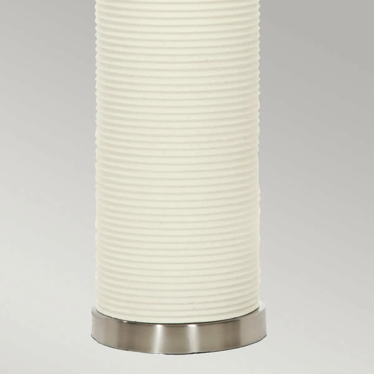 lampe_de_table_en_tissu_ripple_blanchenoire_0.webp Best Sale Elstead Lampe de table en tissu Ripple blanche/noire