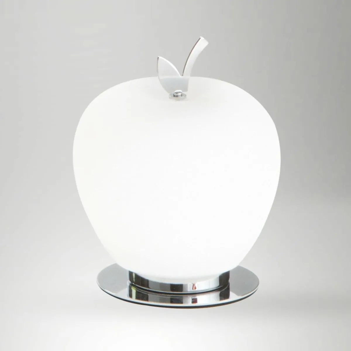 Best Sale Fabas Luce Lampe de table LED Wendy, blanc/chrome, forme de pomme, verre, intensité