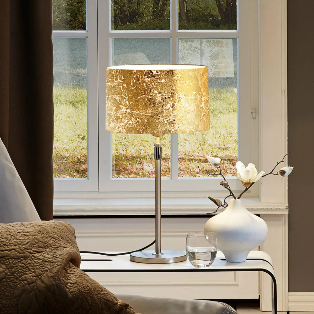 lampe_table_alea_loop_recouvert__la_feuille_dor_1.webp Discount Hufnagel Lampe table Alea Loop recouvert à la feuille d'or