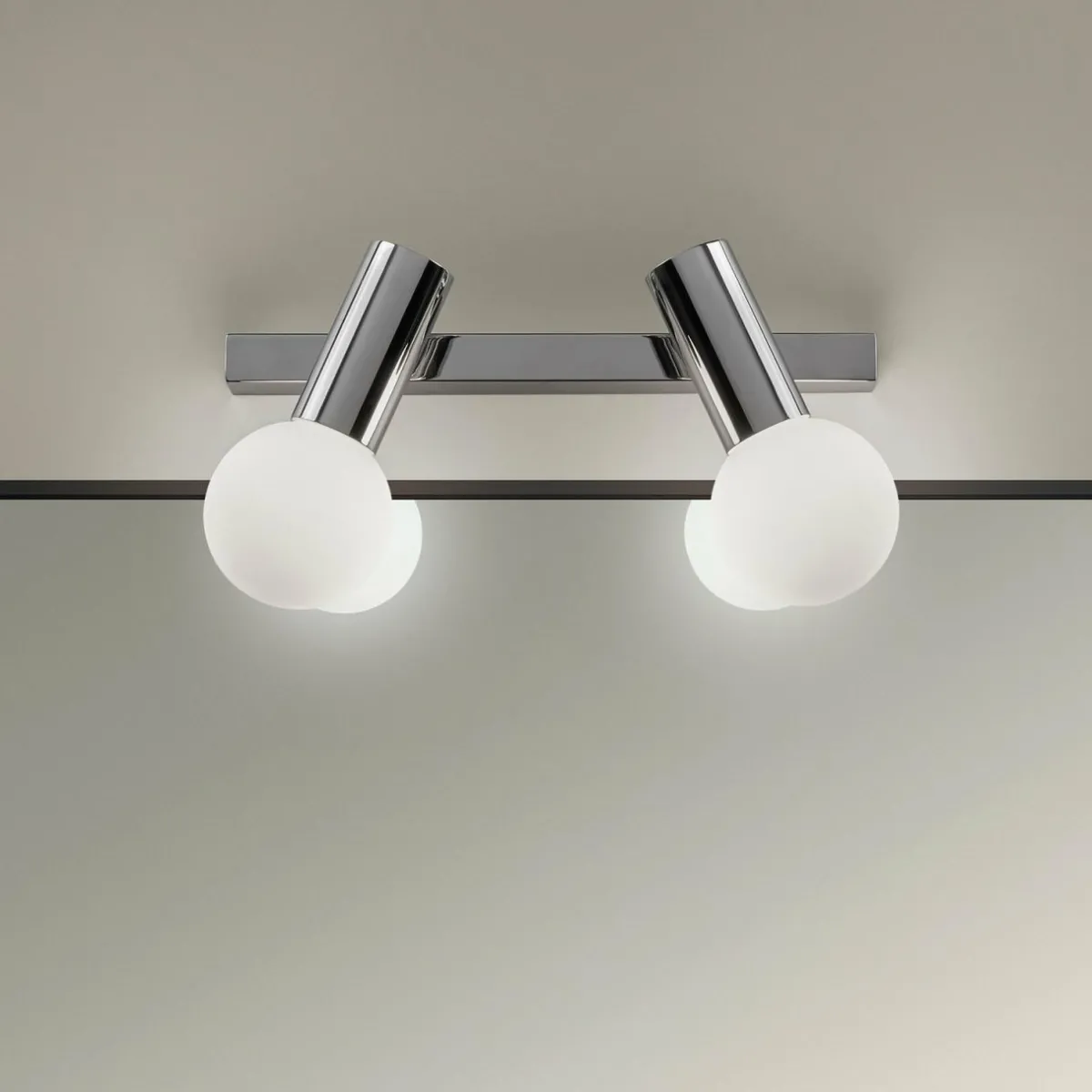 ledsc_mist_applique_salle_bain__lampes_chrome_0.webp Store LEDS-C4 Mist applique salle bain 2 lampes chromée