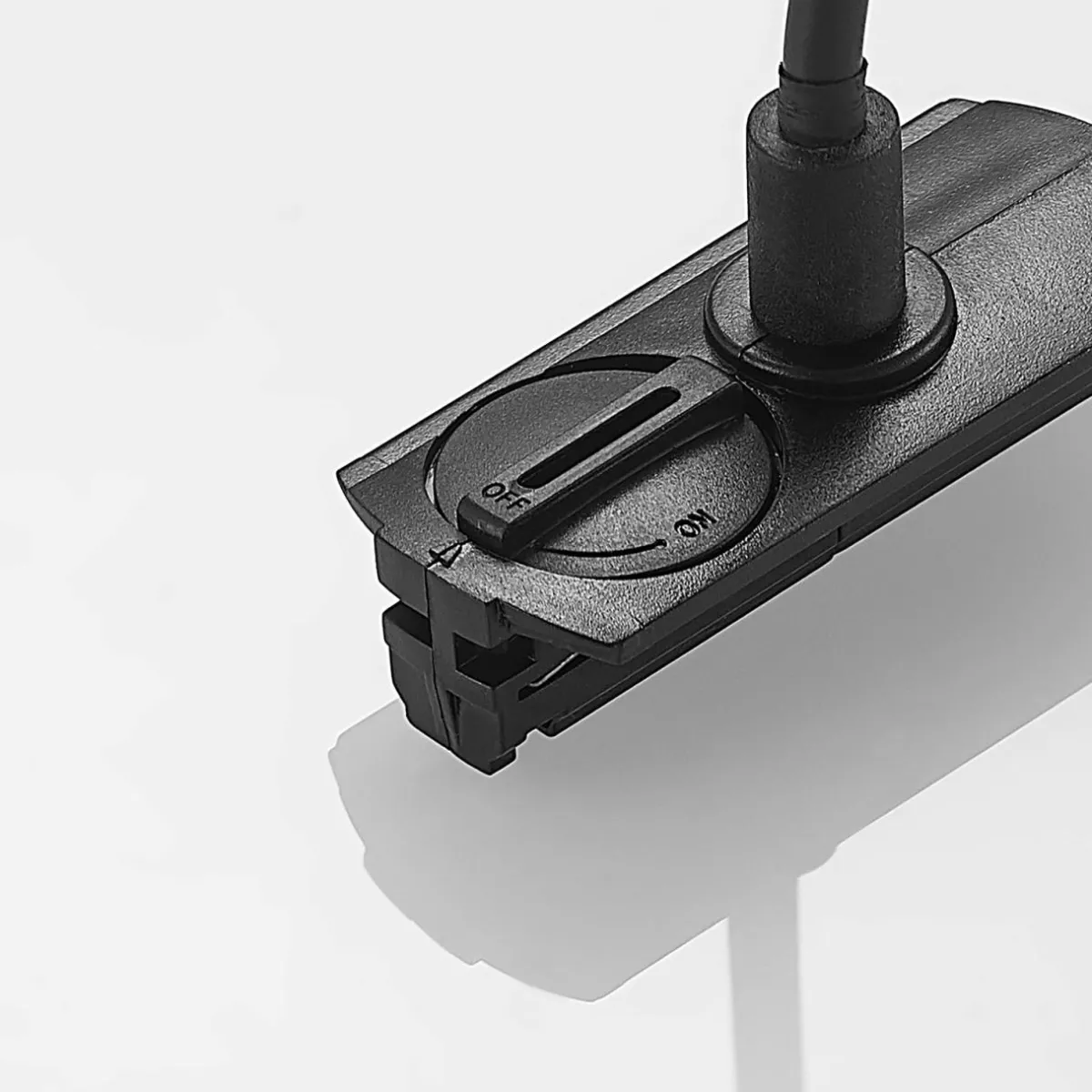 lindby_alimentation_lectrique_linaro_noir_systme_monophas_5.webp New Lindby alimentation électrique Linaro, noir, système monophasé