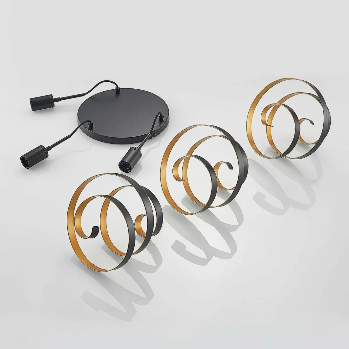 lindby_colten_suspension___cm__lampes_noir_or_5.webp Sale Lindby Colten suspension, Ø 50 cm, 3 lampes, noir, or