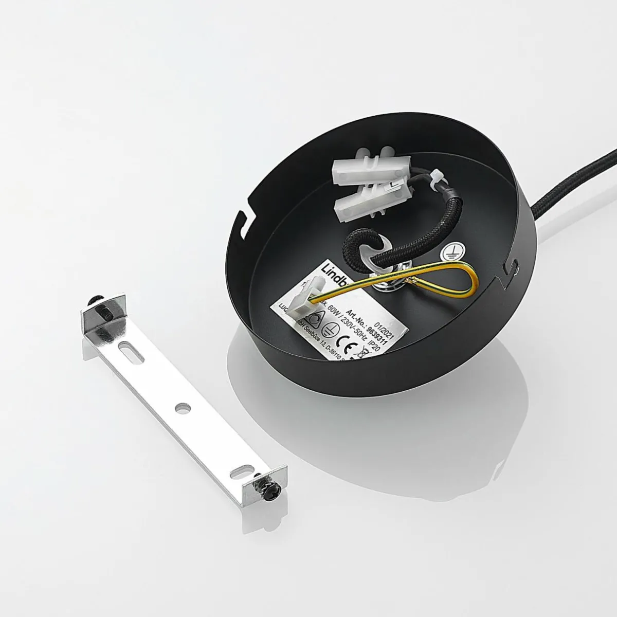 lindby_gereon_suspension_en_mtal_6.webp Sale Lindby Gereon suspension en métal