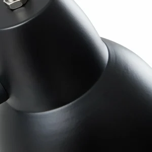 Shop Lindby lampe sur pied Tebbi, noir, métal, hauteur 150 cm