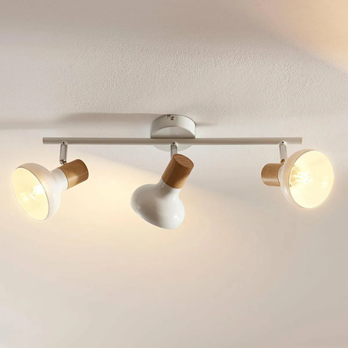 lindby_plafonnier_fridolin__cm_blanc__lampes_mtal_2.webp Cheap Lindby plafonnier Fridolin, 50 cm, blanc, 3 lampes, métal