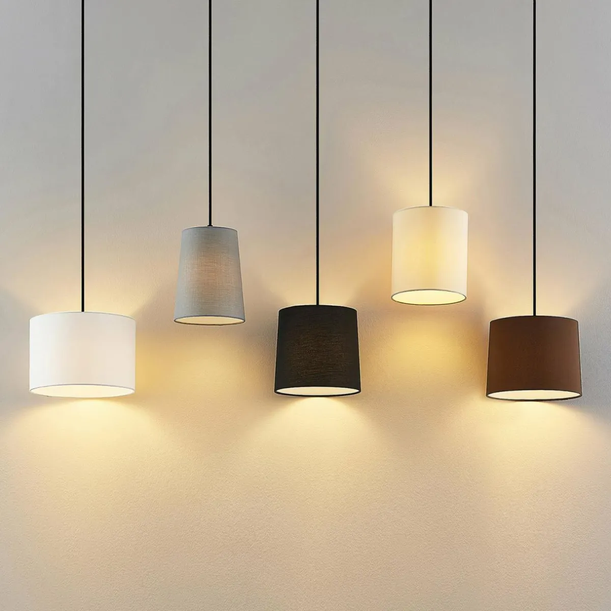 lindby_suspension_amilia_multicolore_tissu__lampes_cm_3.webp Flash Sale Lindby suspension Amilia, multicolore, tissu, 5 lampes, 125cm