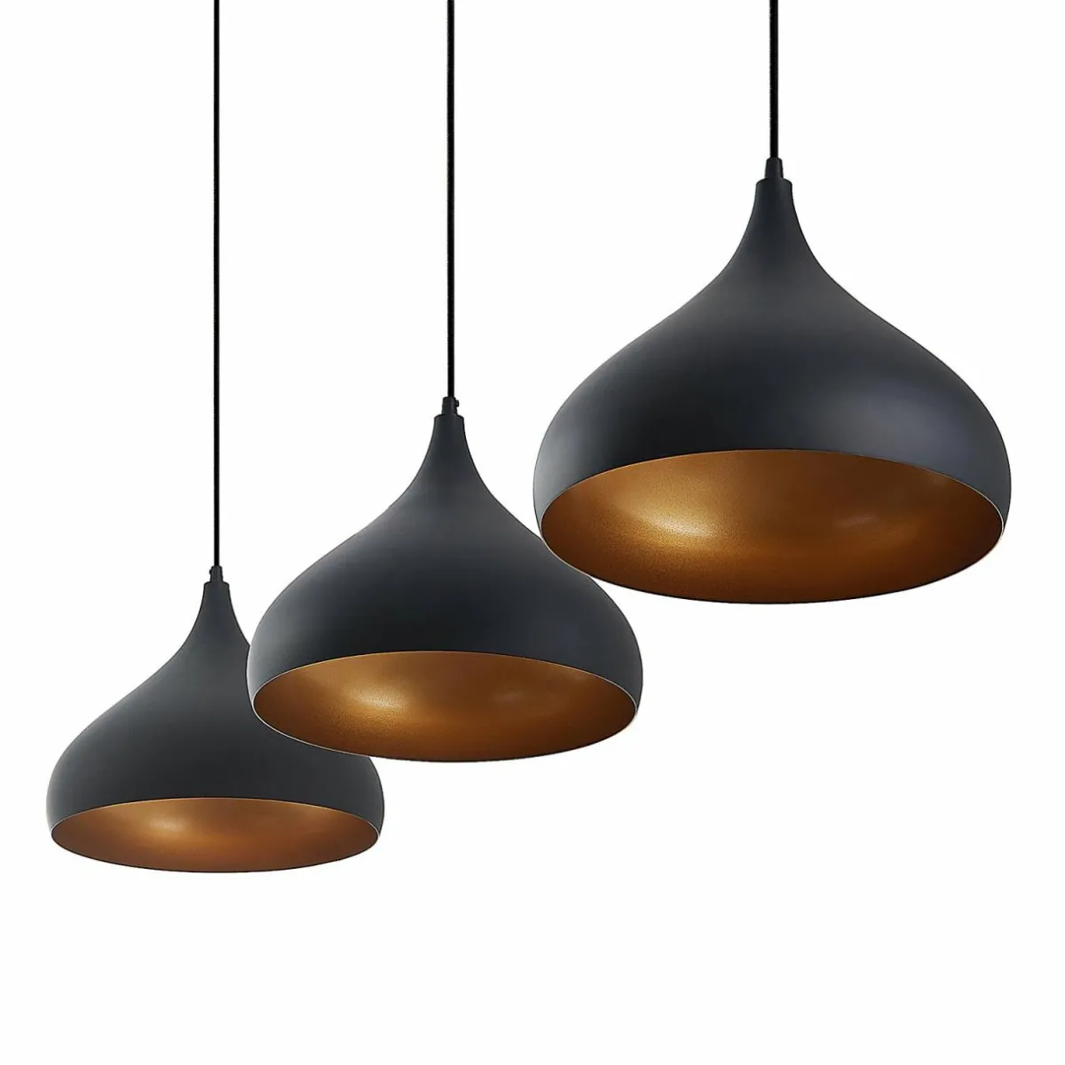 lindby_suspension_elamira_noir_aluminium__cm___lampes_3.webp Flash Sale Lindby suspension Elamira, noir, aluminium, 133 cm, à 3 lampes.