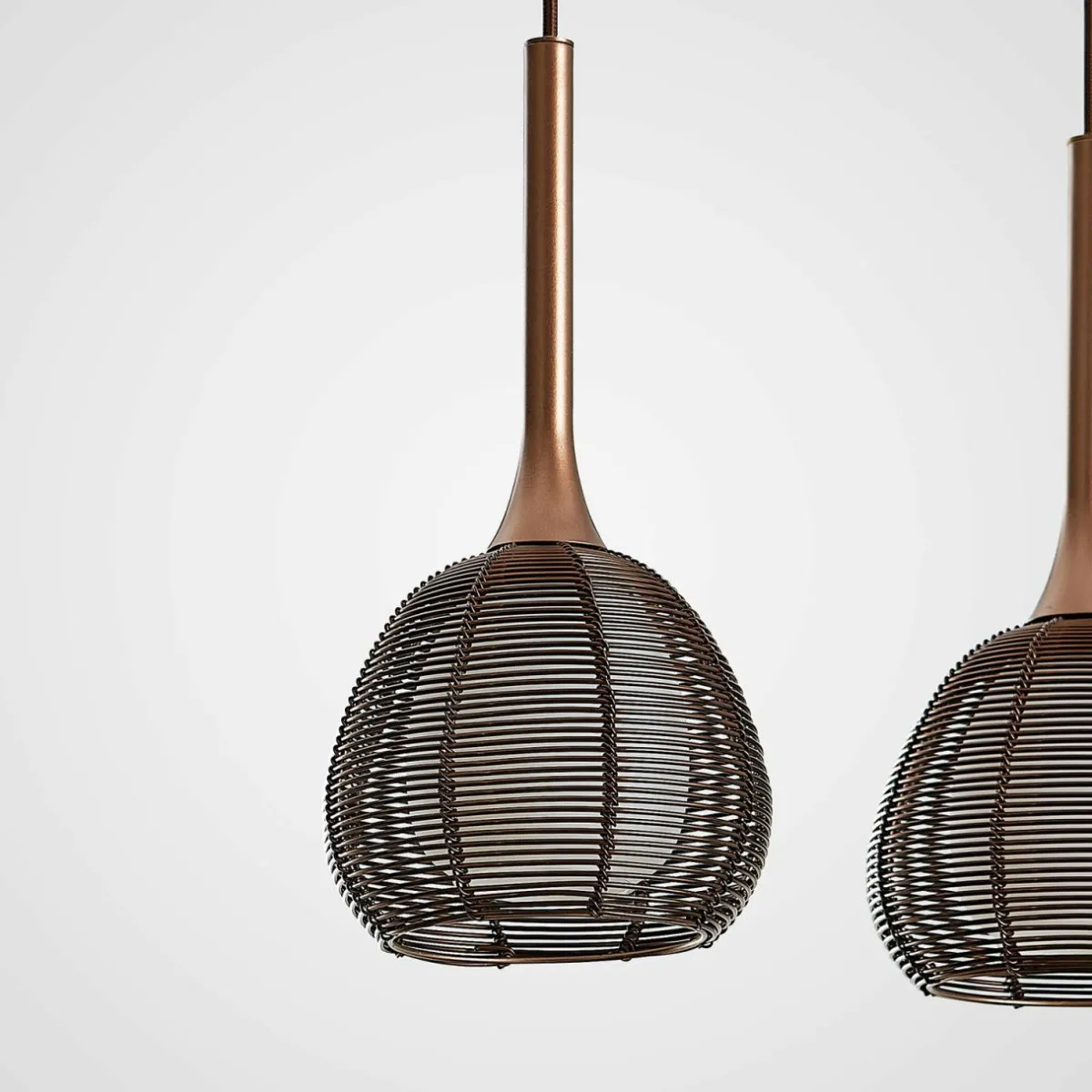 lucande_tetira_suspension__lampes_allonge_brune_2.webp Hot Lucande Tetira suspension 4 lampes allongée brune