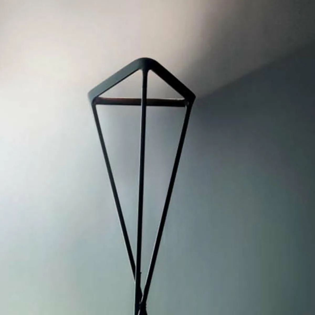 luceplan_tango_lampadaire__clairage_indirect_k_3.webp Clearance Luceplan Tango lampadaire à éclairage indirect, 3 000 K