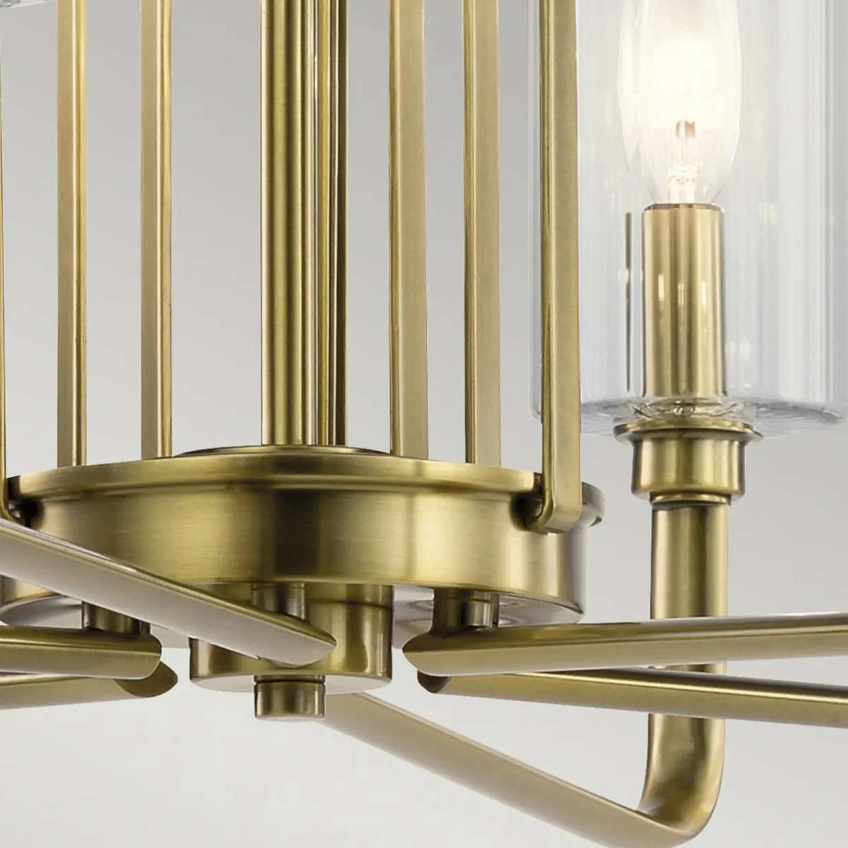 lustre_kimrose___lampes_laiton_1.webp Outlet Quintiesse Lustre Kimrose, à 6 lampes, laiton