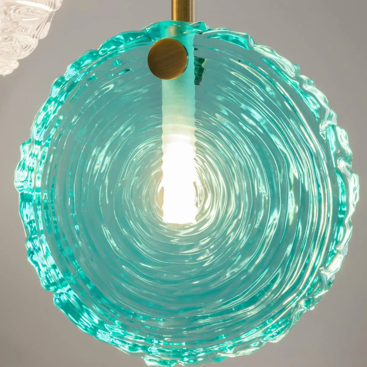 Hot Maytoni suspension Frozen, à 7 lampes, multicolore / laiton, verre