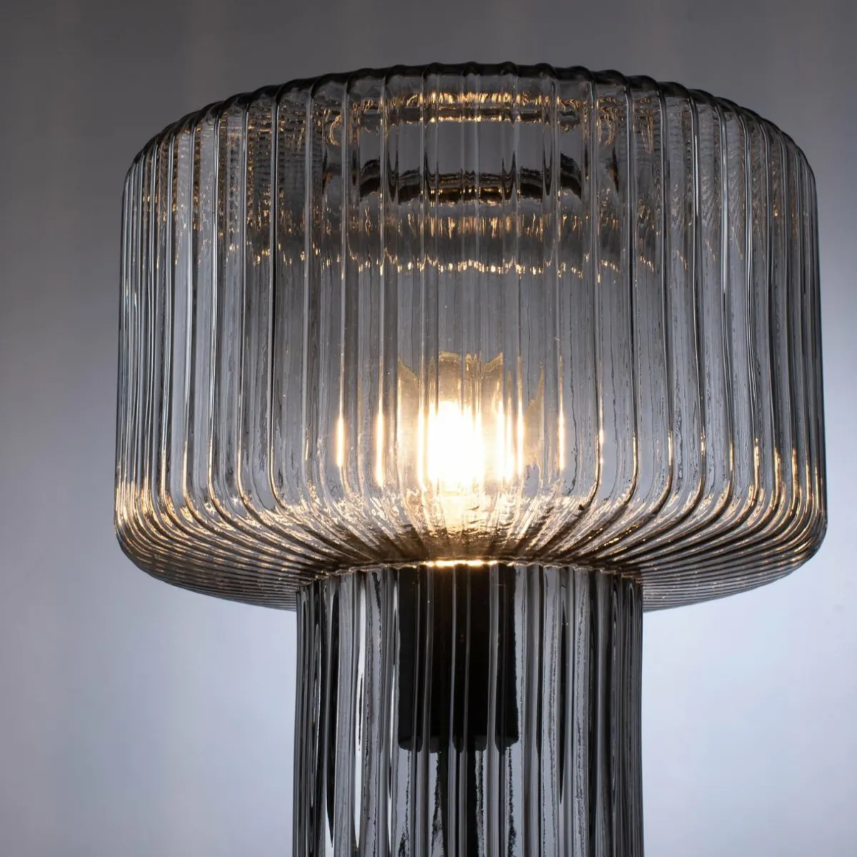 paul_neuhaus_lampe__poser_fungus_fum_verre__cm_4.webp Best Paul Neuhaus lampe à poser Fungus, fumé, verre, 34 cm