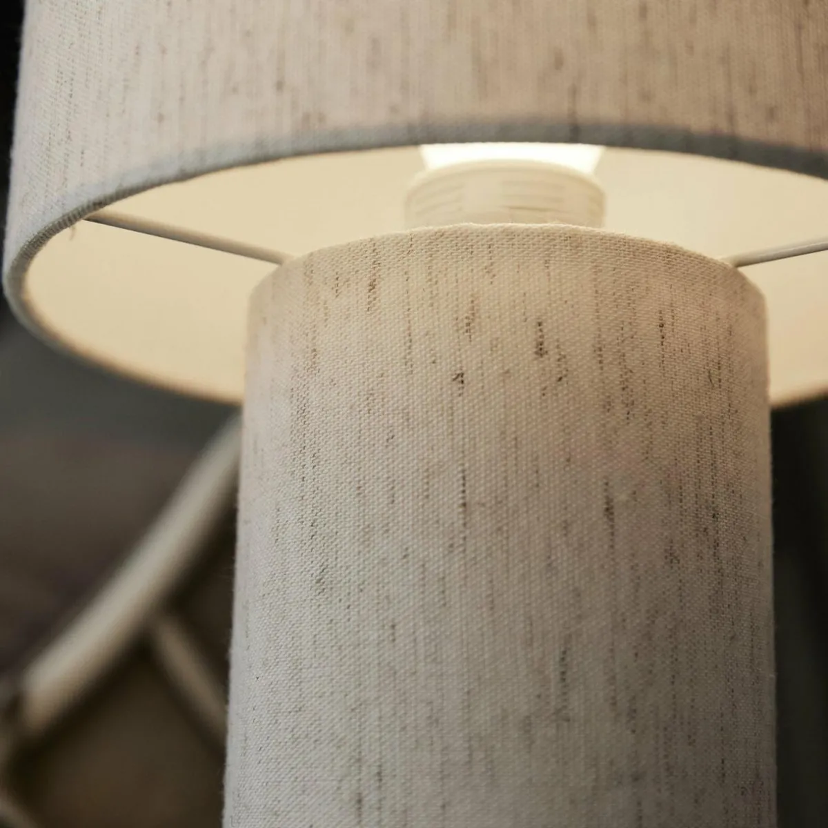 pr_home_lampe__poser_leah_beige_hauteur__cm_textile_3.webp Best Sale PR Home Lampe à poser Leah, beige, hauteur 28 cm, textile