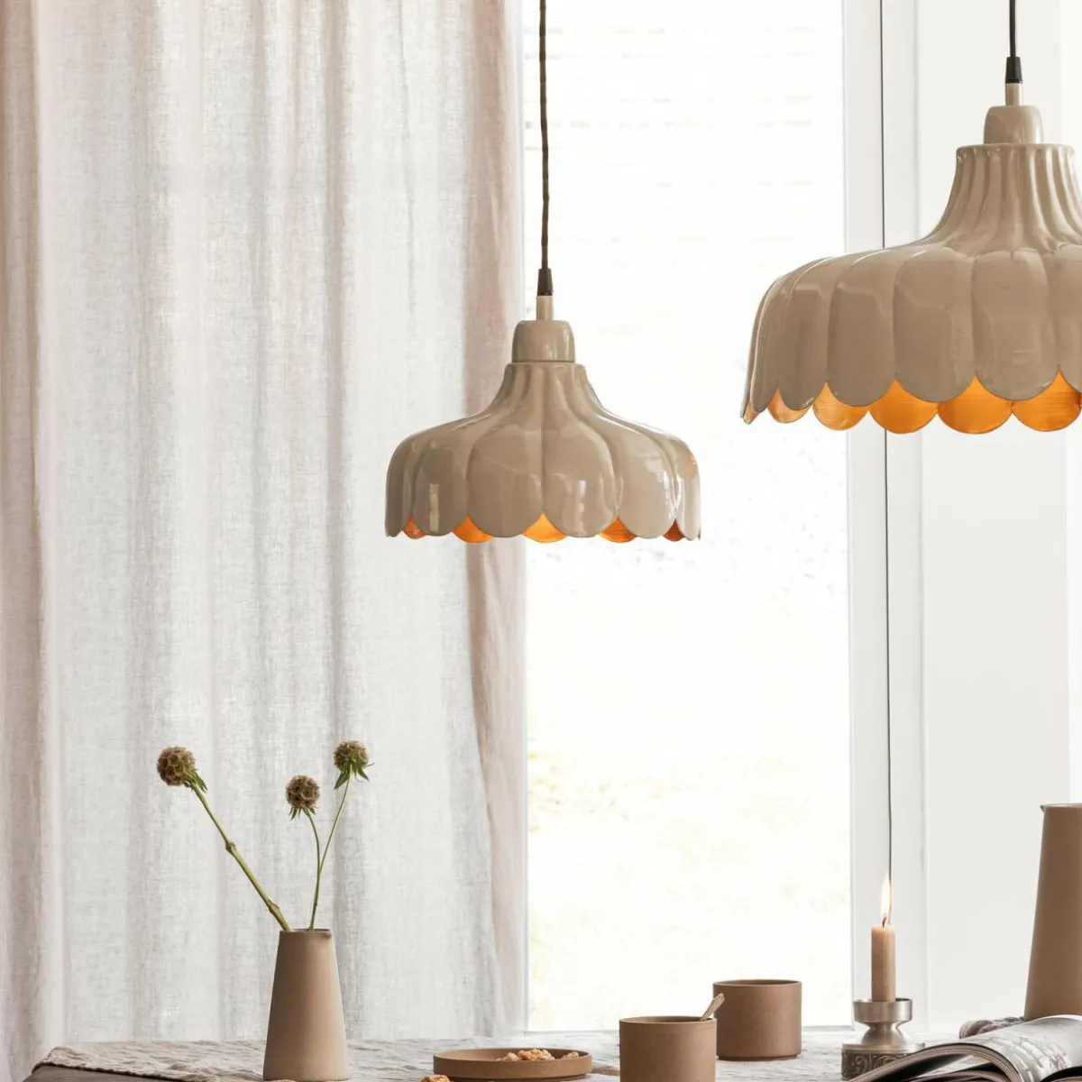 pr_home_suspension_wells_small_beigeor___cm_connecteur_0.webp Store PR Home Suspension Wells Small, beige/or, Ø 24 cm, connecteur