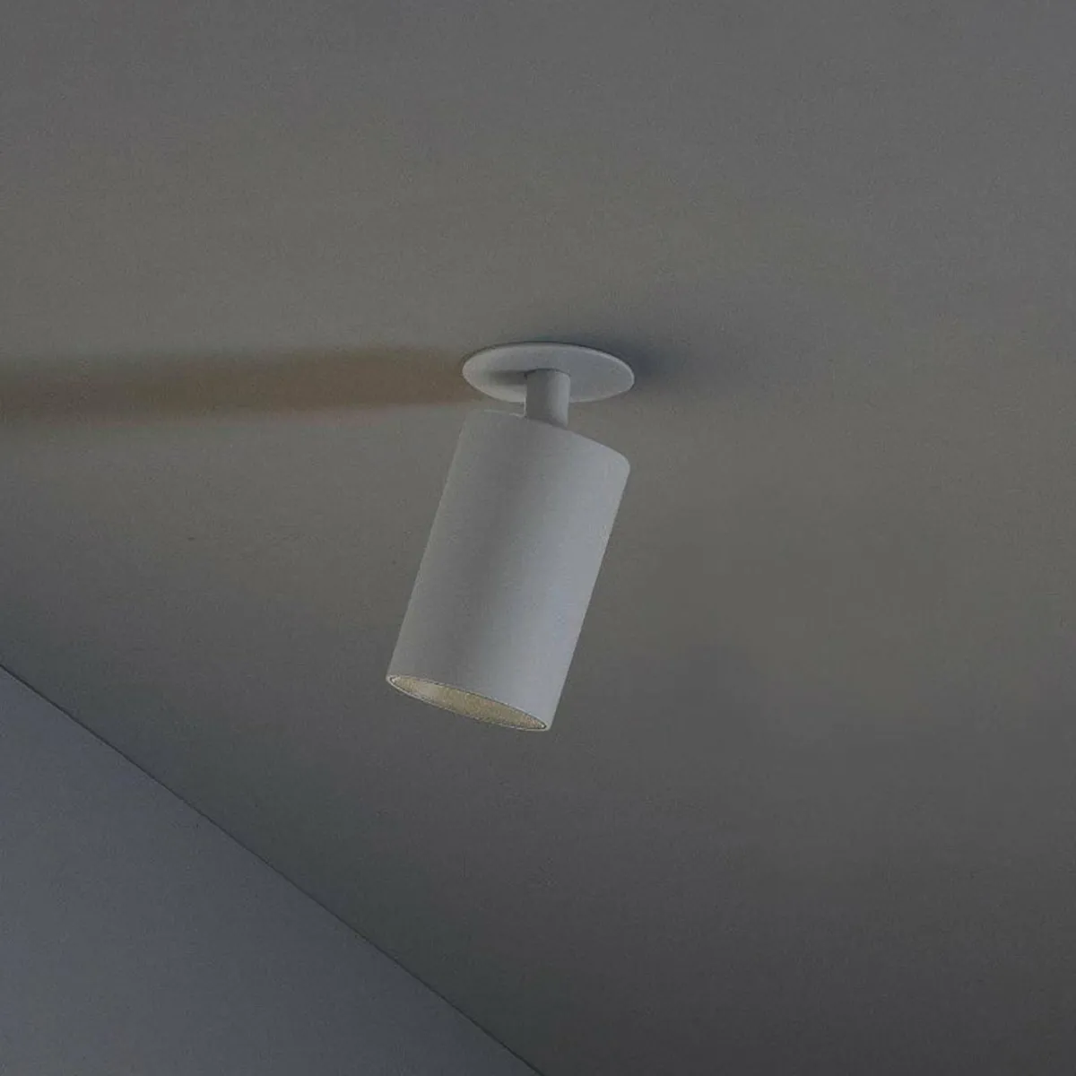spot_encastrable_stan_blanc_aluminium___cm_0.webp Discount FARO BARCELONA Spot encastrable Stan, blanc, aluminium, Ø 6 cm