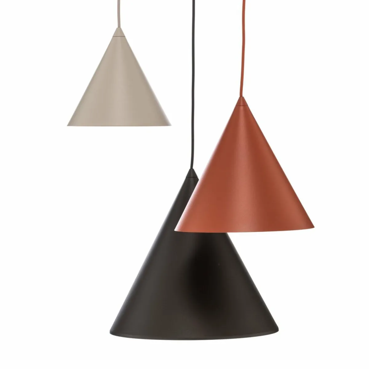 suspension_cono___lampes_ronde_multicolore_tailles_mlanges_2.webp Outlet TK Lighting Suspension Cono, à 3 lampes, ronde, multicolore, tailles mélangées