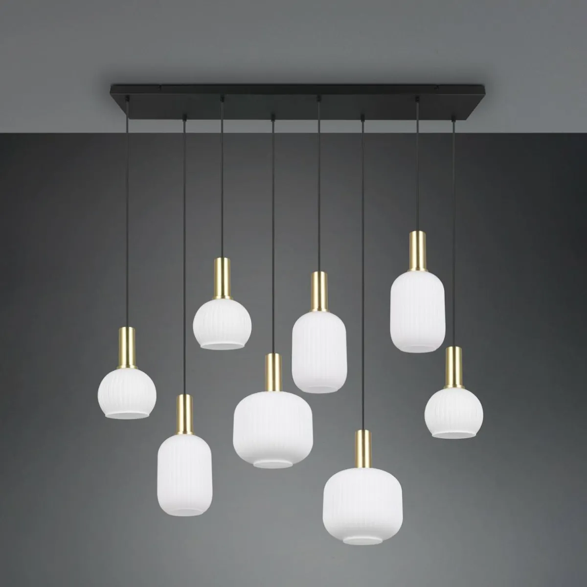 suspension_diva___lampes_laiton_opale_mtal_verre_1.webp Shop Trio Lighting Suspension Diva, à 8 lampes, laiton, opale, métal, verre