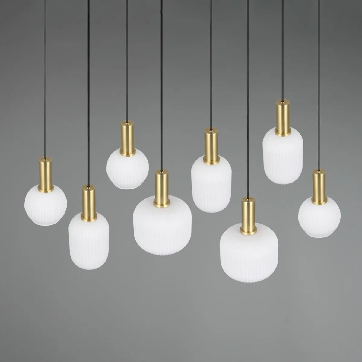 suspension_diva___lampes_laiton_opale_mtal_verre_3.webp Shop Trio Lighting Suspension Diva, à 8 lampes, laiton, opale, métal, verre