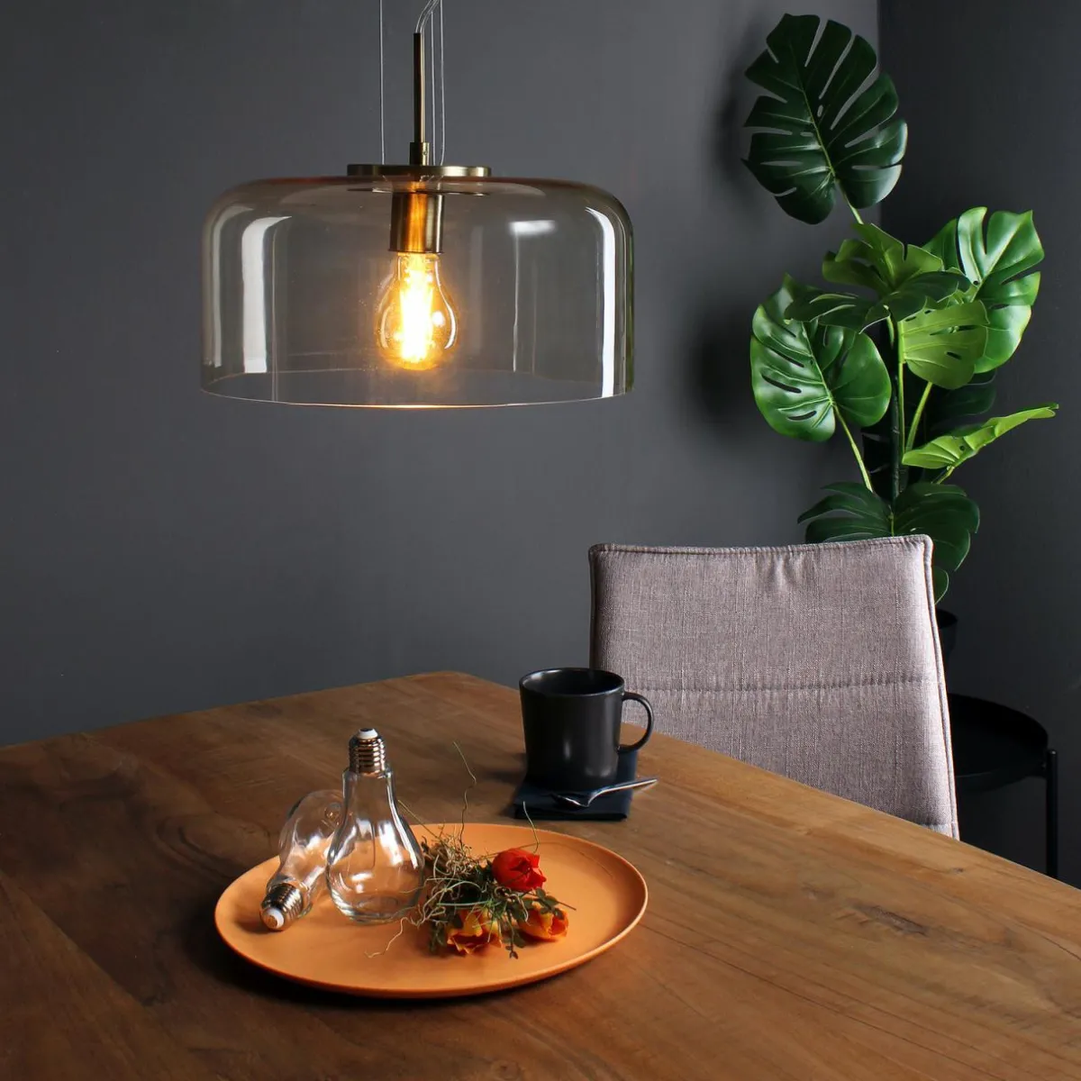 suspension_gibus_s_abatjour_en_verre_ambre_1.webp New Eco-Light Suspension Gibus S30 abat-jour en verre ambre