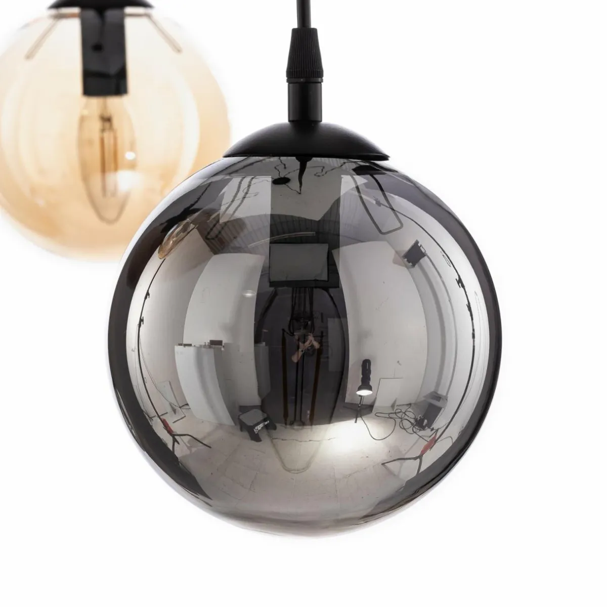 suspension_glassy__lampes_noir_graphiteambreclair_e_3-1.webp New EMIBIG LIGHTING Suspension Glassy, 5 lampes, noir, graphite/ambre/clair, E14