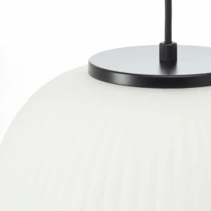 New Brilliant Suspension Kaizen, longueur 105 cm, opale, 3 lampes verre/métal