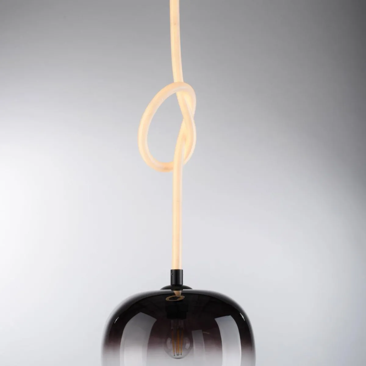suspension_luma_en_verre___lampe_4.webp Best Sale Paul Neuhaus Suspension Luma en verre, à 1 lampe