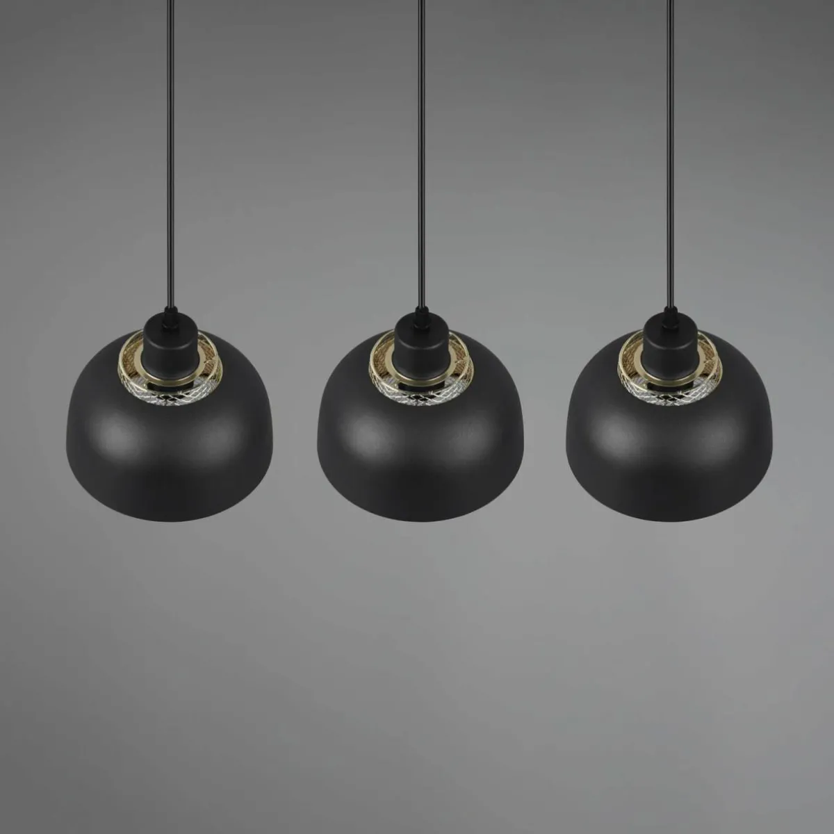suspension_punch_noiredore_trois_lampes_3.webp Outlet Reality Leuchten Suspension Punch, noire/dorée, trois lampes